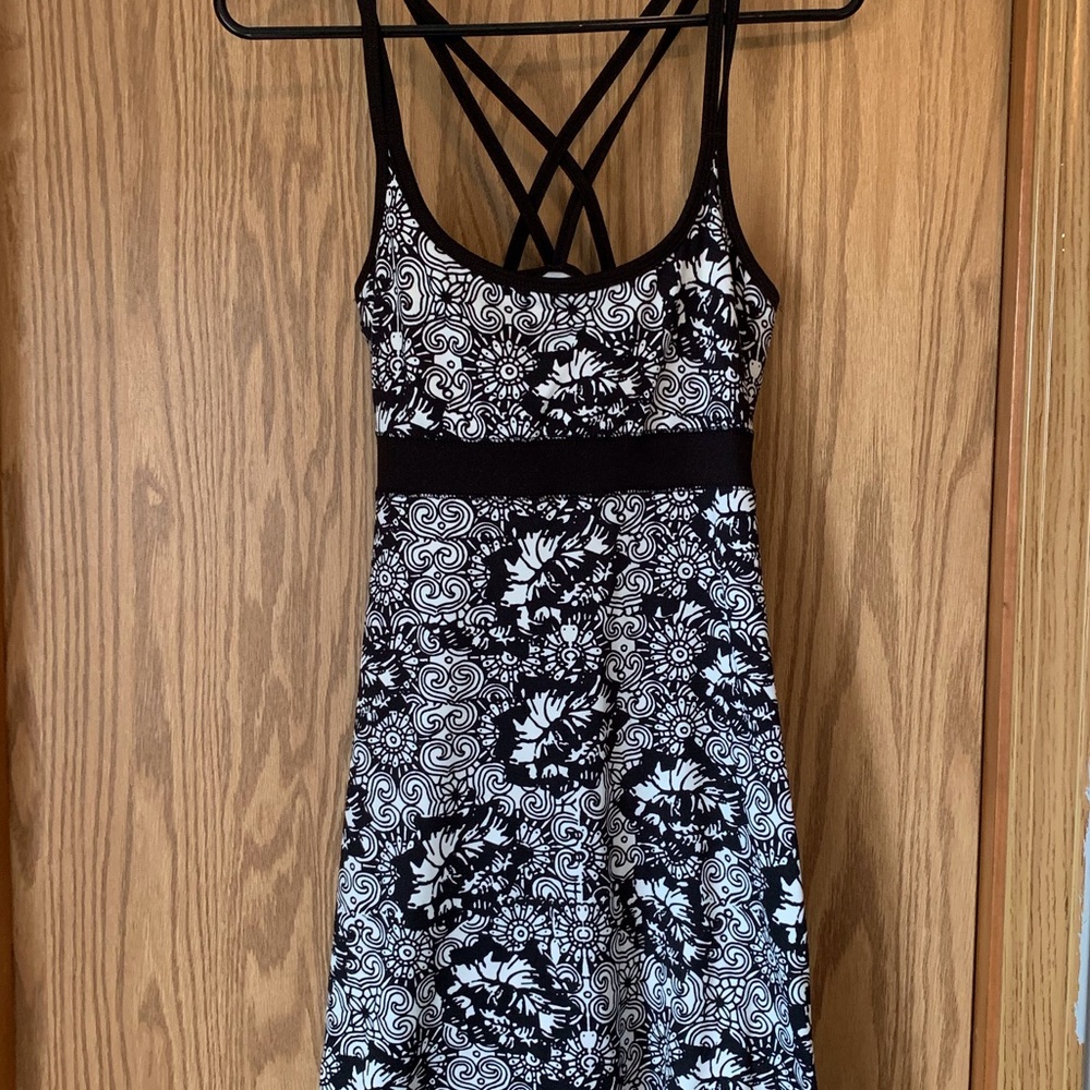 Lola by AFG short summer dress black and white